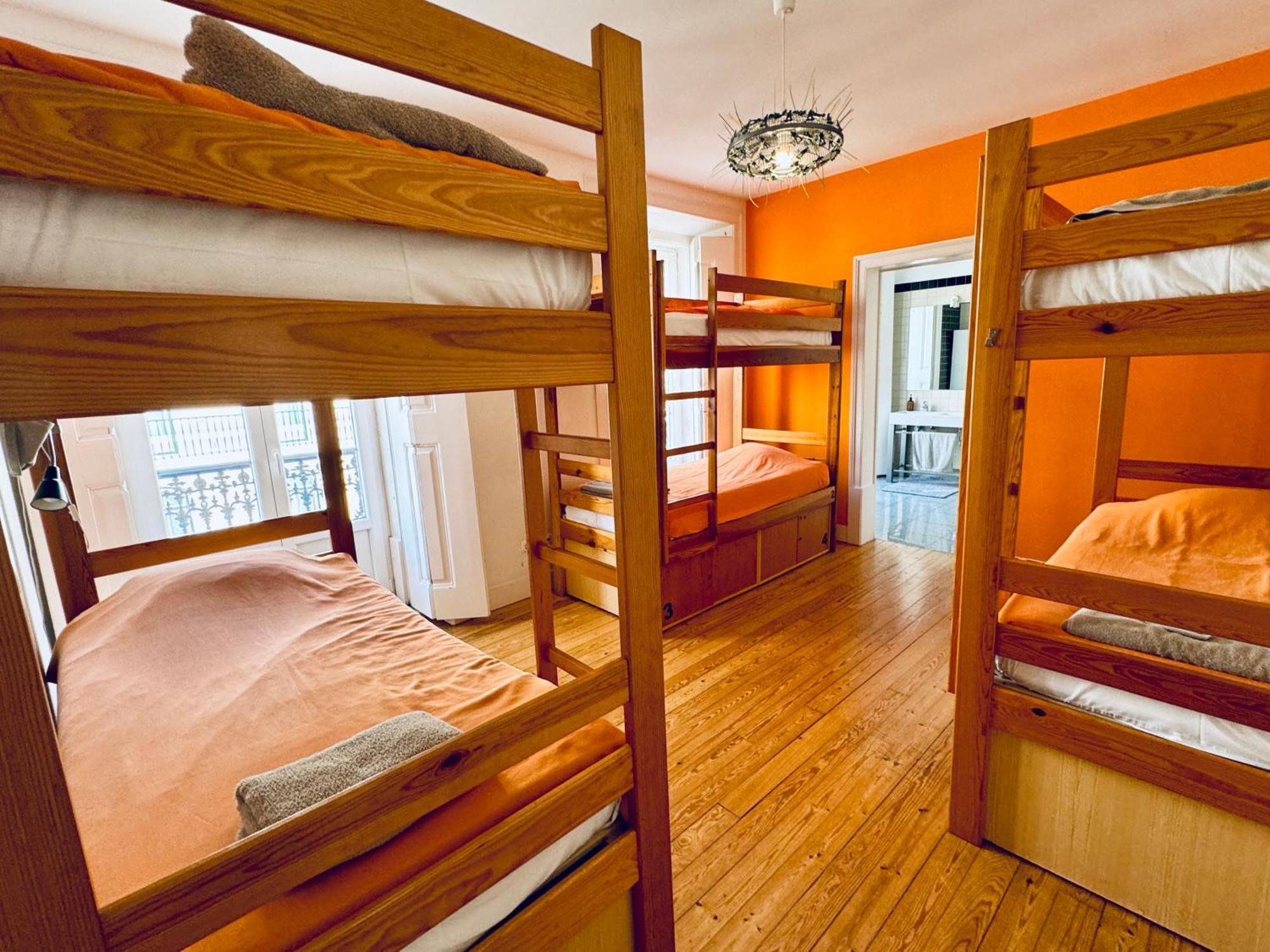 Lisbon Lounge Hostel Екстериор снимка